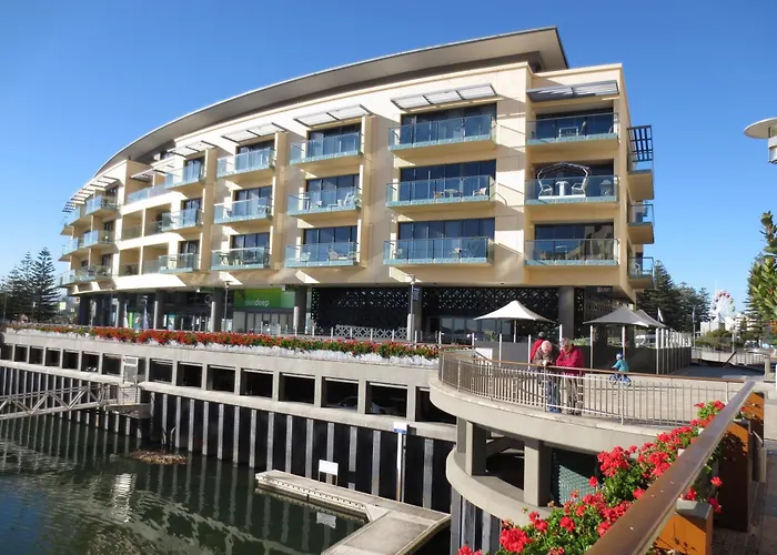 My Aparthotels Lights Landing Apartments