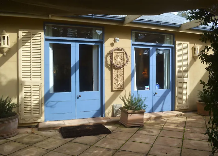 Athelney Cottage Bed And Breakfast